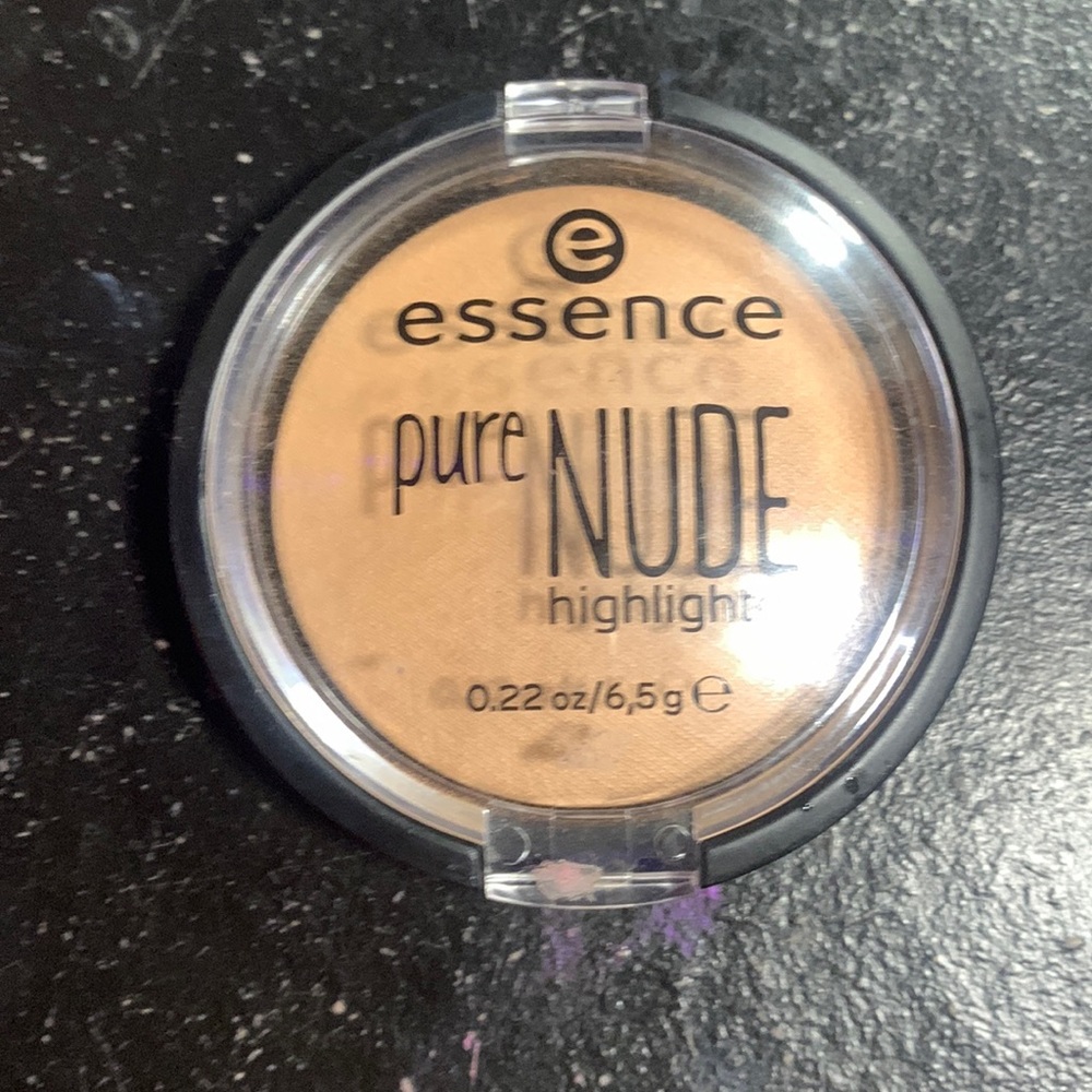 essence highlighter